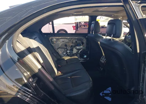 2008 Mercedes-Benz S 550 z USA, uszkodzony, nr VIN WDDNG71X48A222512